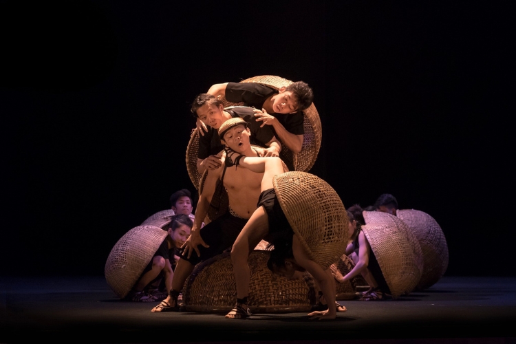 Le spectacle A O Show