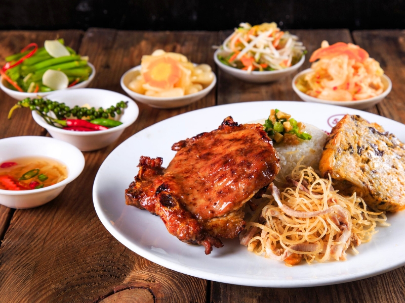 Grain tendre, goût délicat : le riz brisé fait la différence