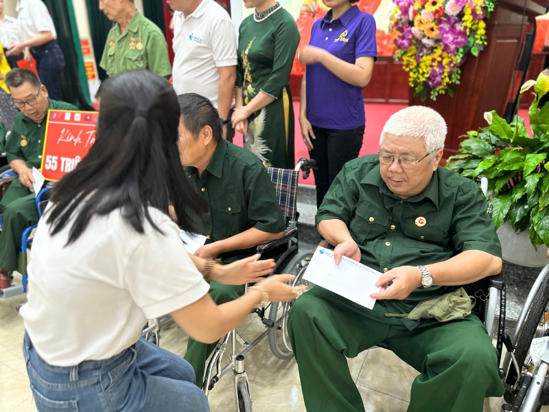 Horizon Vietnam Travel ehrt die Kriegsveteranen anlässlich des Gedenktags der Märtyrer am 27.07.2024