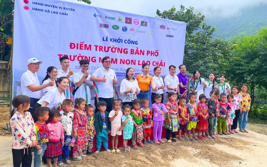 Bau der Thuan Hoa Brücke und des Kindergartens Ban Pho in Ha Giang im Juli 2024
