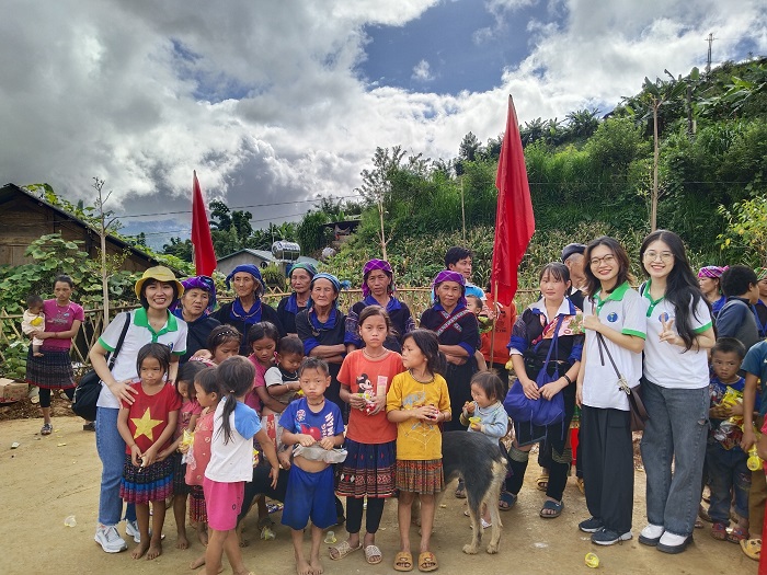 Einweihung des Kindergartens Hoa Mi, Mu Cang Chai, Yen Bai, 26.08.2023