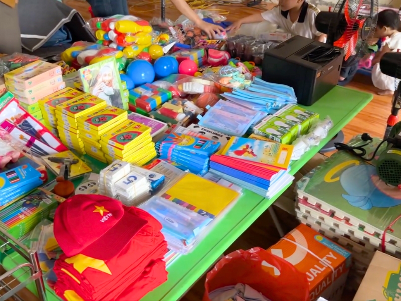 Les cadeaux que nous offrons à l’école maternelle